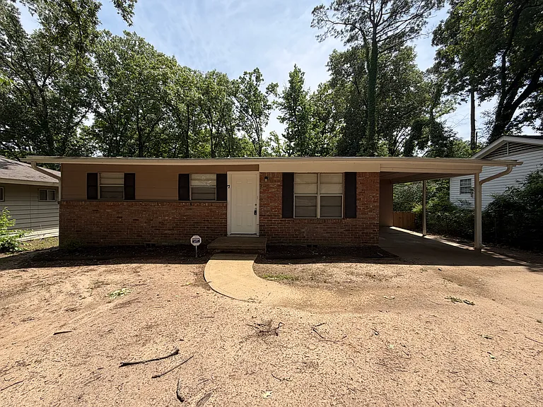7 Harrow Dr — Photo 1