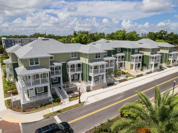 Valencia at the Park