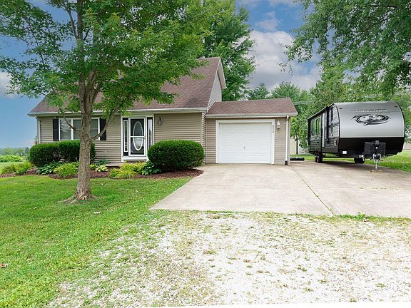 2nd image of 534 Harvest Dr