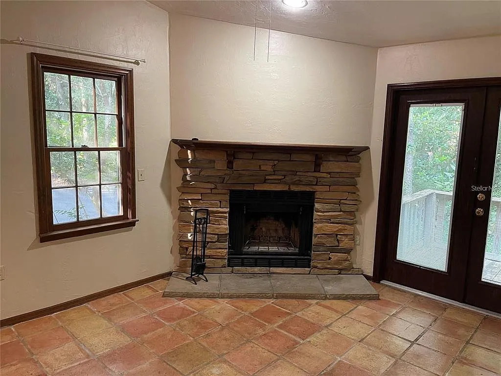 2 bed, 2.0 bath, 992 sqft, $1,700 — Photo 4