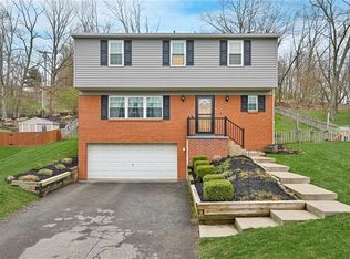 8988 Willoughby Rd, Pittsburgh, PA 15237