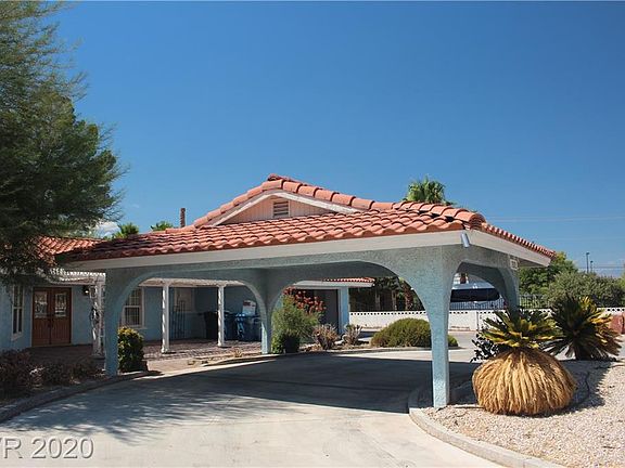 4th image of 2925 S Torrey Pines Dr