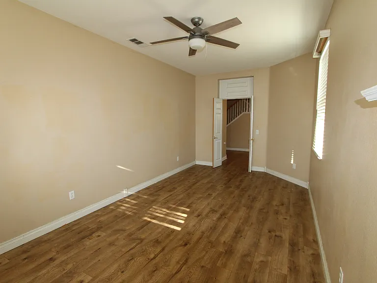 Office (1st floor)
