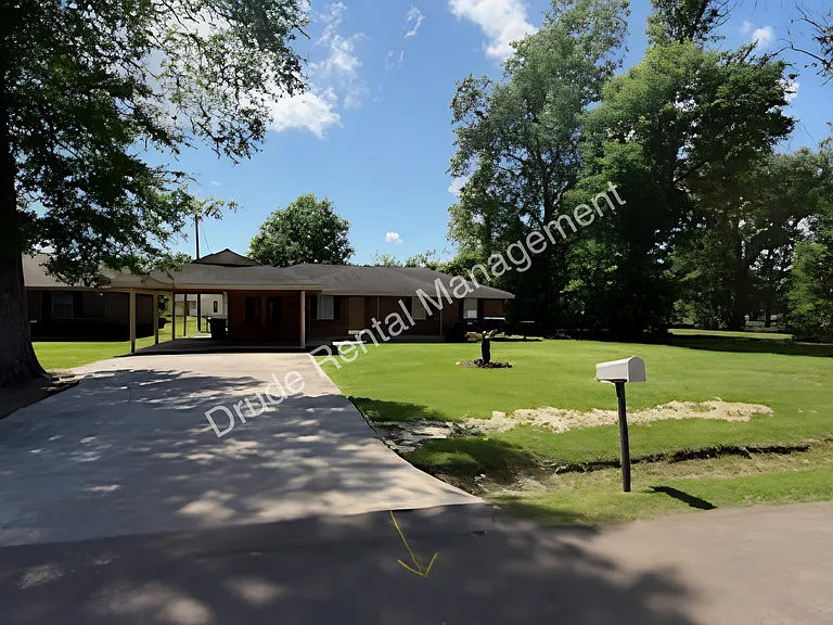 335 N Baronne St — Photo 19