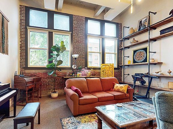 5th image of 905 3rd St SE APT 211