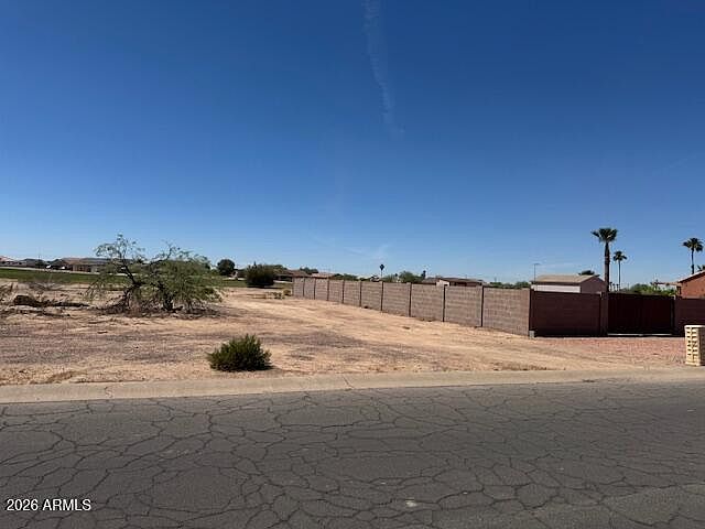 2nd image of 14750 S COUNTRY CLUB Way #685