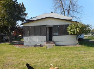 1627 Sylvia St, Selma, CA 93662