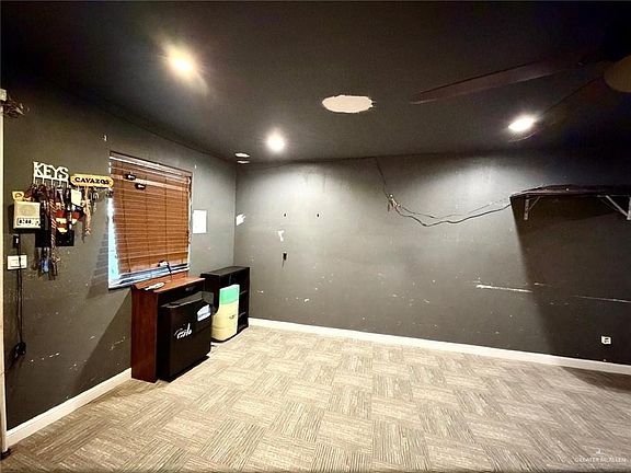 5th image of 2616 Verbena Ave
