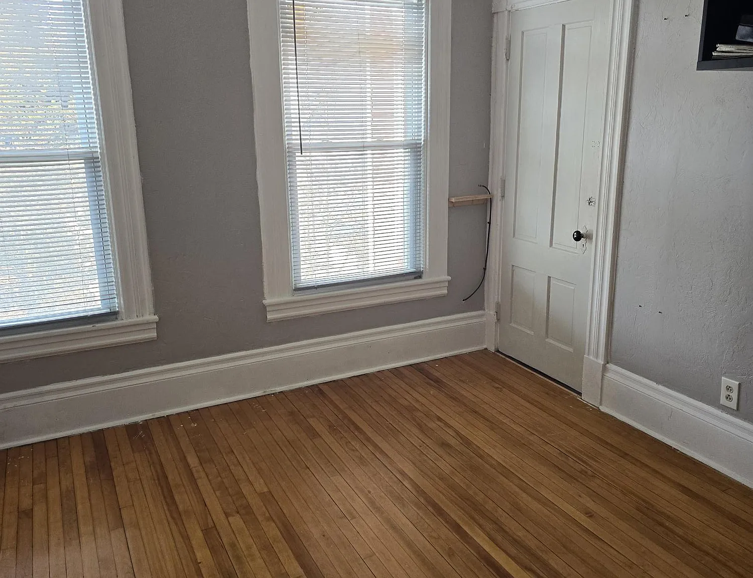 3 bed, 1400 sqft, $2,200 — Photo 4