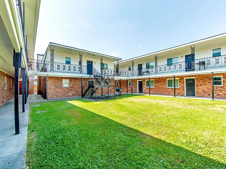 Quail Court — Photo 1