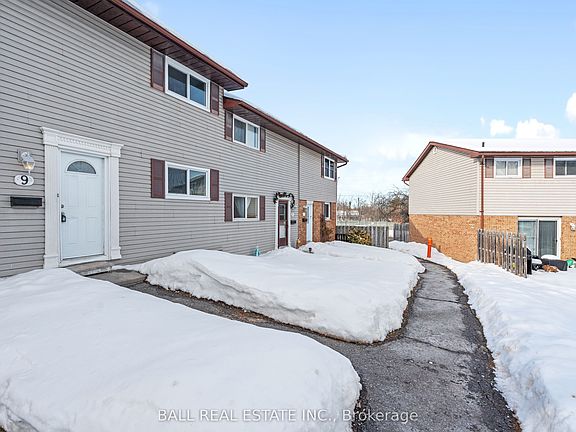 3rd image of 996 Sydenham Rd #9