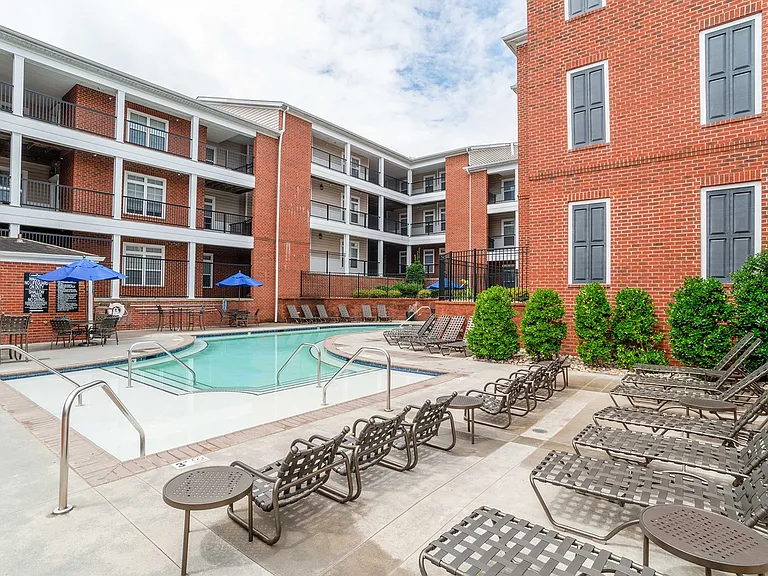 The-Province-Greensboro-Apartments-Near-UNCG-Pool