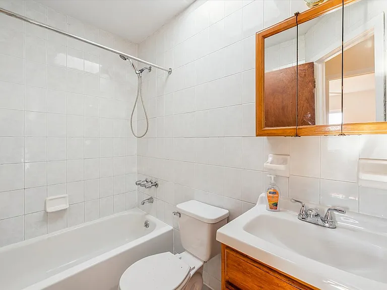 2852 Roberts Ave #2 — Photo 14