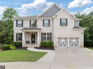 2307 Loughridge Dr, Buford, GA 30519