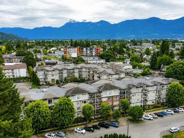 9422 Victor St #319, Chilliwack, BC V2P 0B8