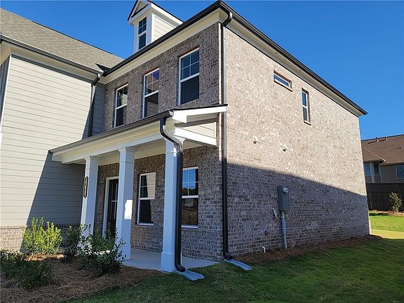3rd image of 663 Secret Garden Ln