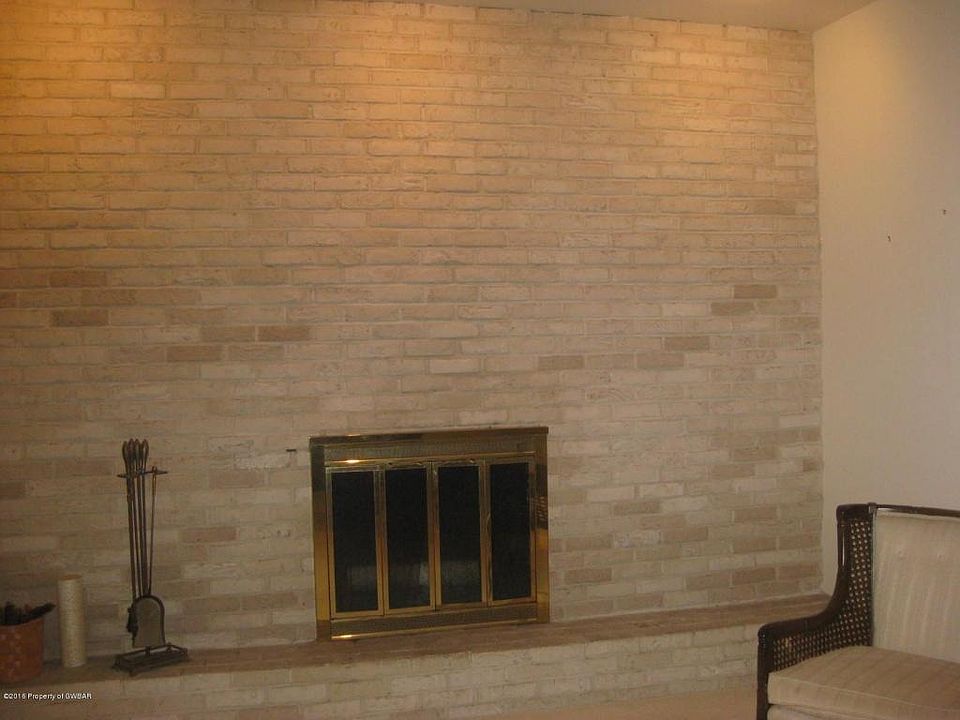 2nd image of 383 New Grant St