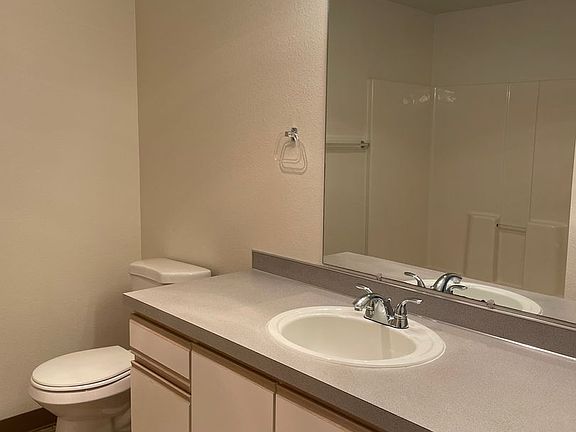 4th image of 3102 3106 Bluff Ave SE #10