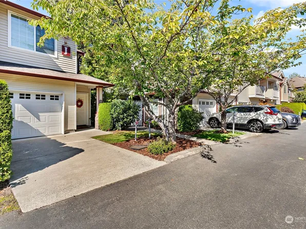 28700 34th Avenue S #J-6, Auburn, WA 98001