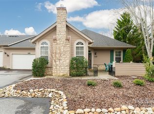 16 Mountain Meadow Cir, Weaverville, NC 28787