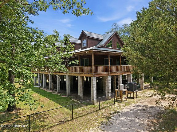 4th image of 490 Luther Lane
