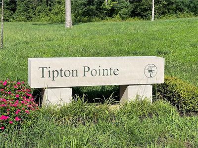 1992 Tipton Pointe Ct, Columbus, IN, 47201
