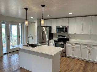 9928 N Elkhorn Rd, Eagle Mountain, UT 84005