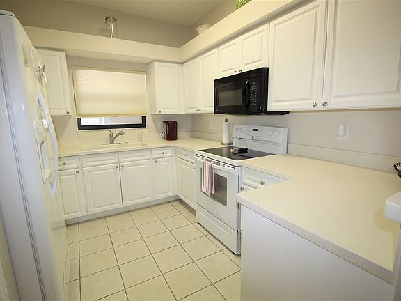 5th image of 109 Laurel Wood Way W Garage #205