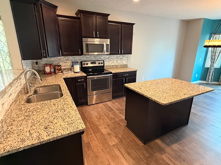 13987 Catalina Dr — Photo 11