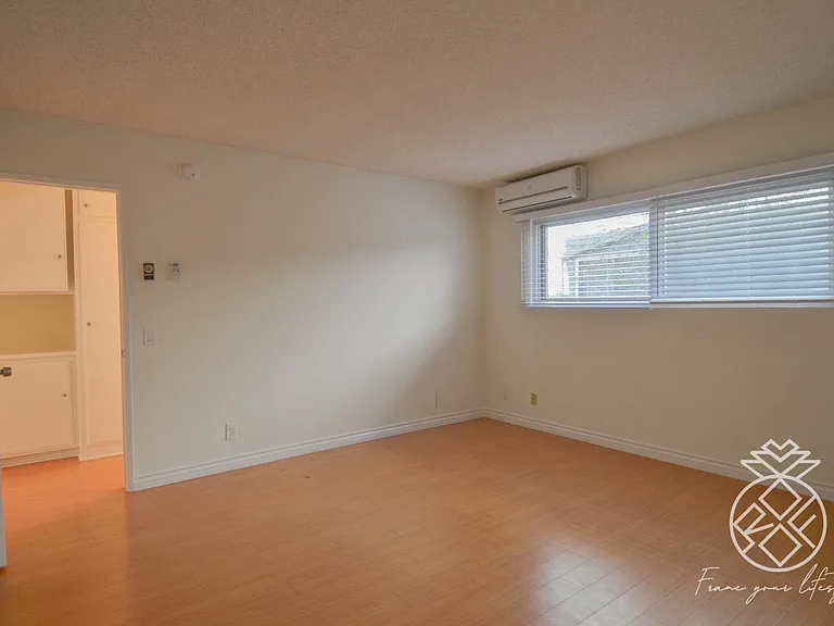 7607 Saint Bernard St #3 — Photo 21