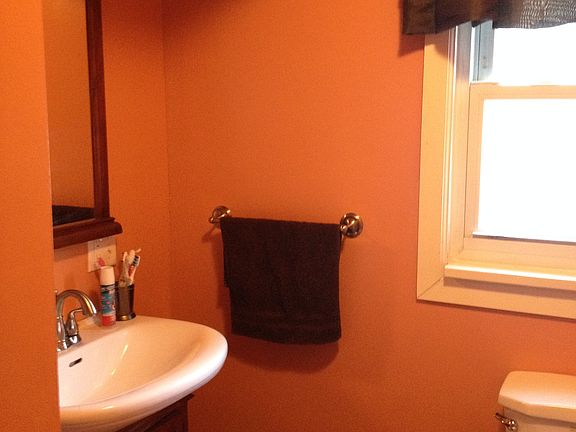 2nd Bathroom