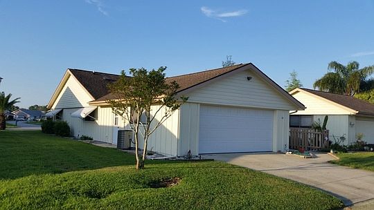 1st image of 14 Andrea Dr