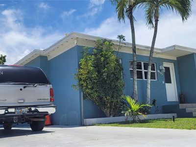 4995 E 1st Ct, Hialeah, FL, 33013