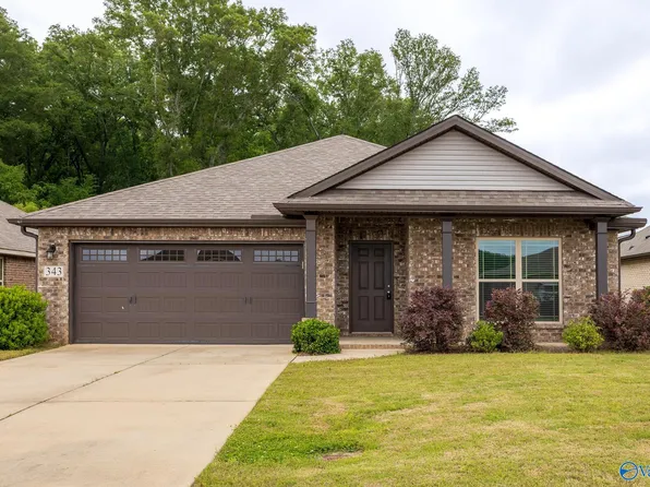 343 Willow Bank Cir, Decatur, AL 35603