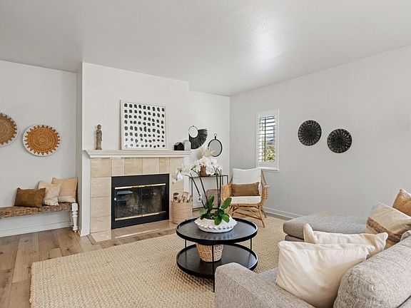 3rd image of 72 Parkview Circle