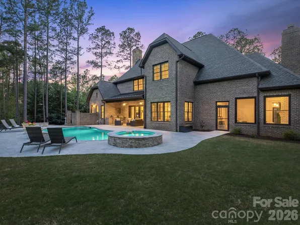 4062 Country Overlook Dr, Fort Mill, SC 29715
