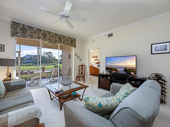 3rd image of 3972 Bishopwood Ct E Unit 104