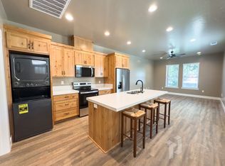 806 Normal Ave APT 2, Chico, CA 95928