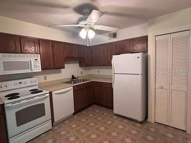 5301 White Cliff Ln #1004 — Photo 7