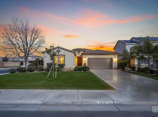 9826 Buckhorn Peak Dr, Bakersfield, CA 93311