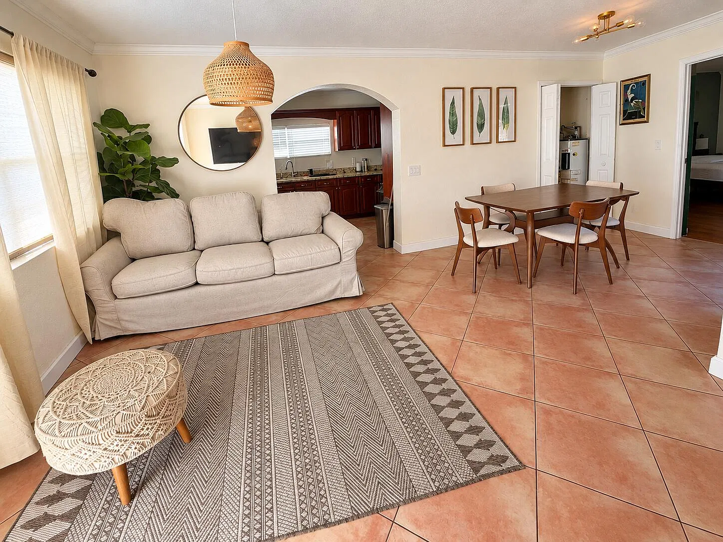 3 bed, 2.0 bath, 1116 sqft, $3,100 — Photo 2