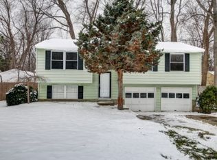 1720 Red Bird Rd, Madison, OH 44057