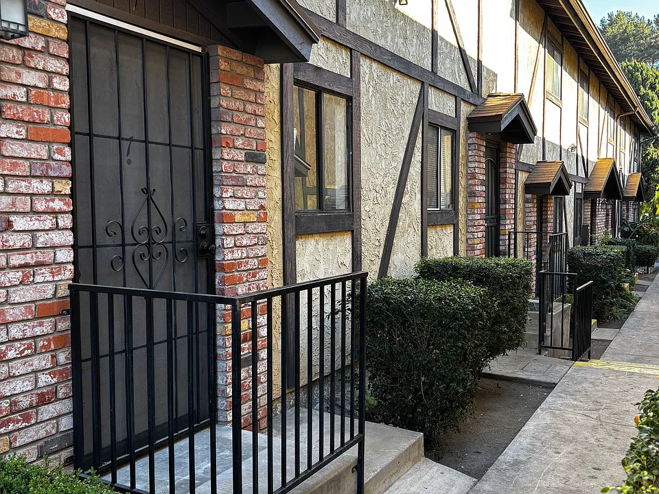 1632 Presioca St #7