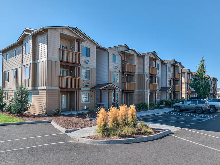 Wild Horse Mesa Apartments — Photo 16