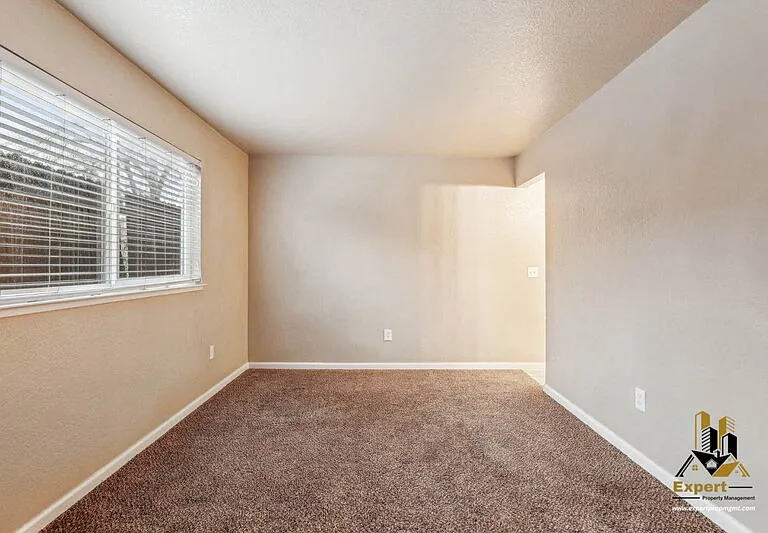 6412 Benning St #5 — Photo 11