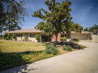 523 E Mariposa Dr, Redlands, CA 92373