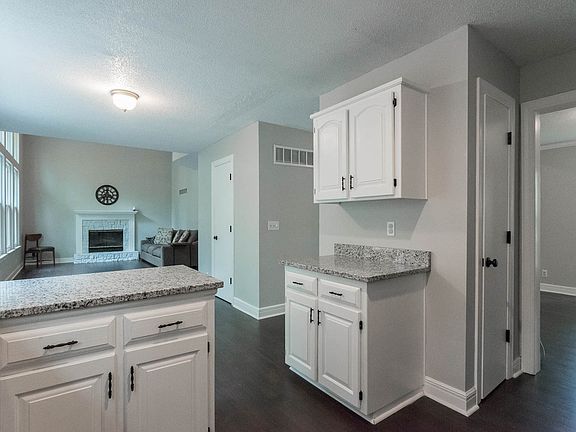 5th image of 8017 W 148th St