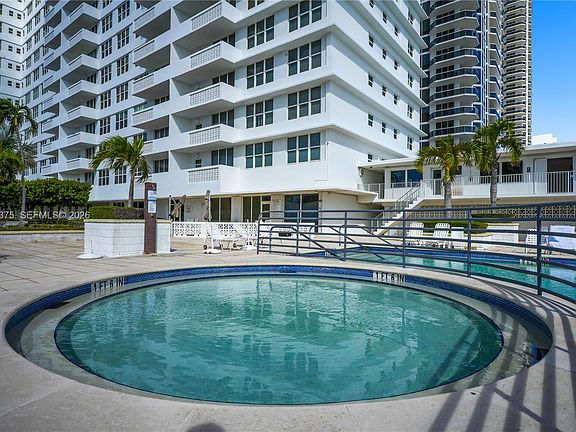 3rd image of 4747 Collins Ave APT 1506