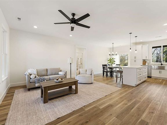 4th image of 191 Murdock Rd