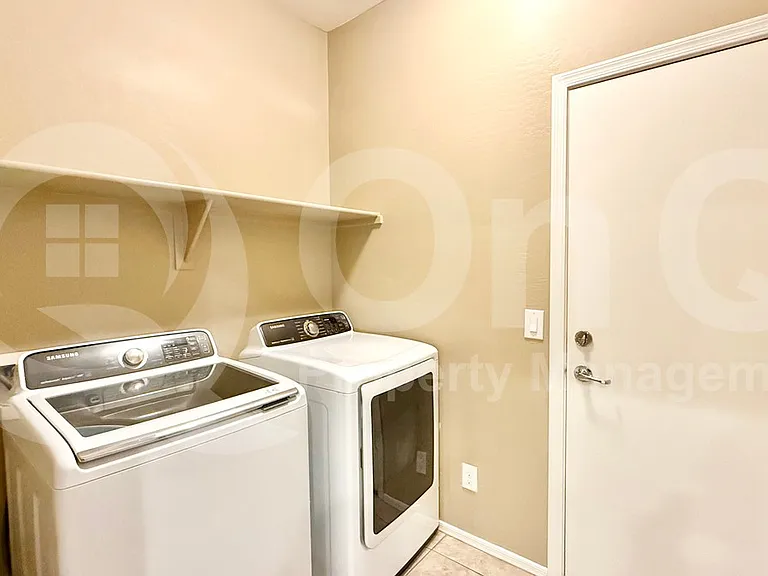 4425 E Saint John Rd — Photo 22